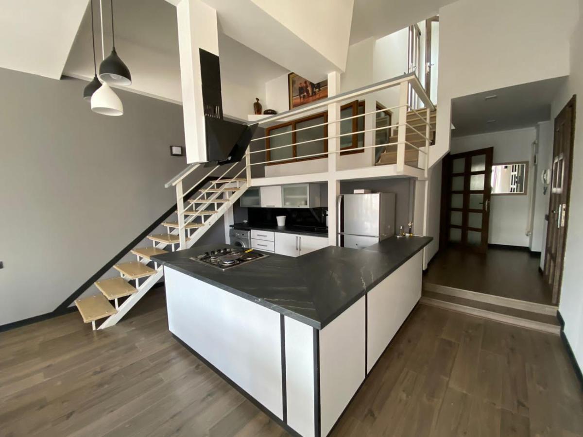 Luxe Apartment In Center Єреван Екстер'єр фото