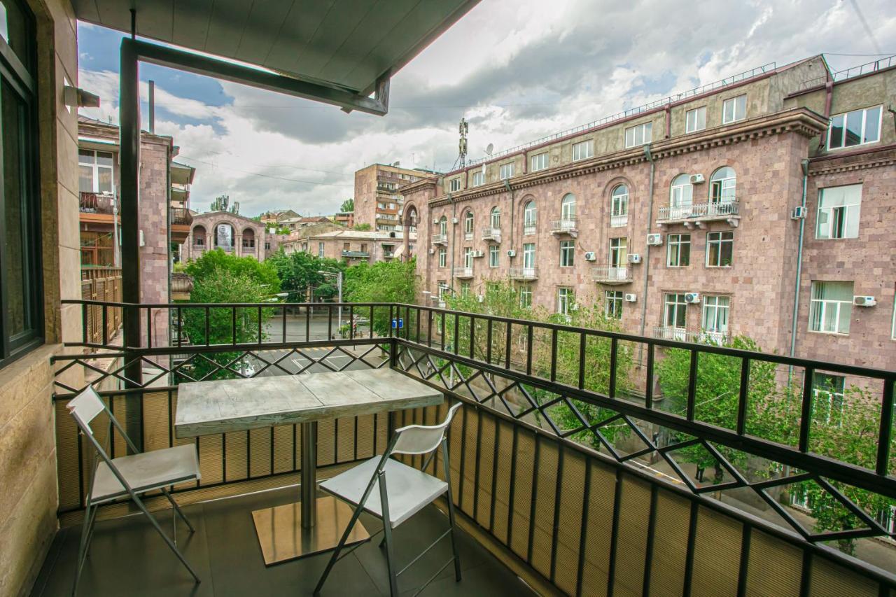 Luxe Apartment In Center Єреван Екстер'єр фото