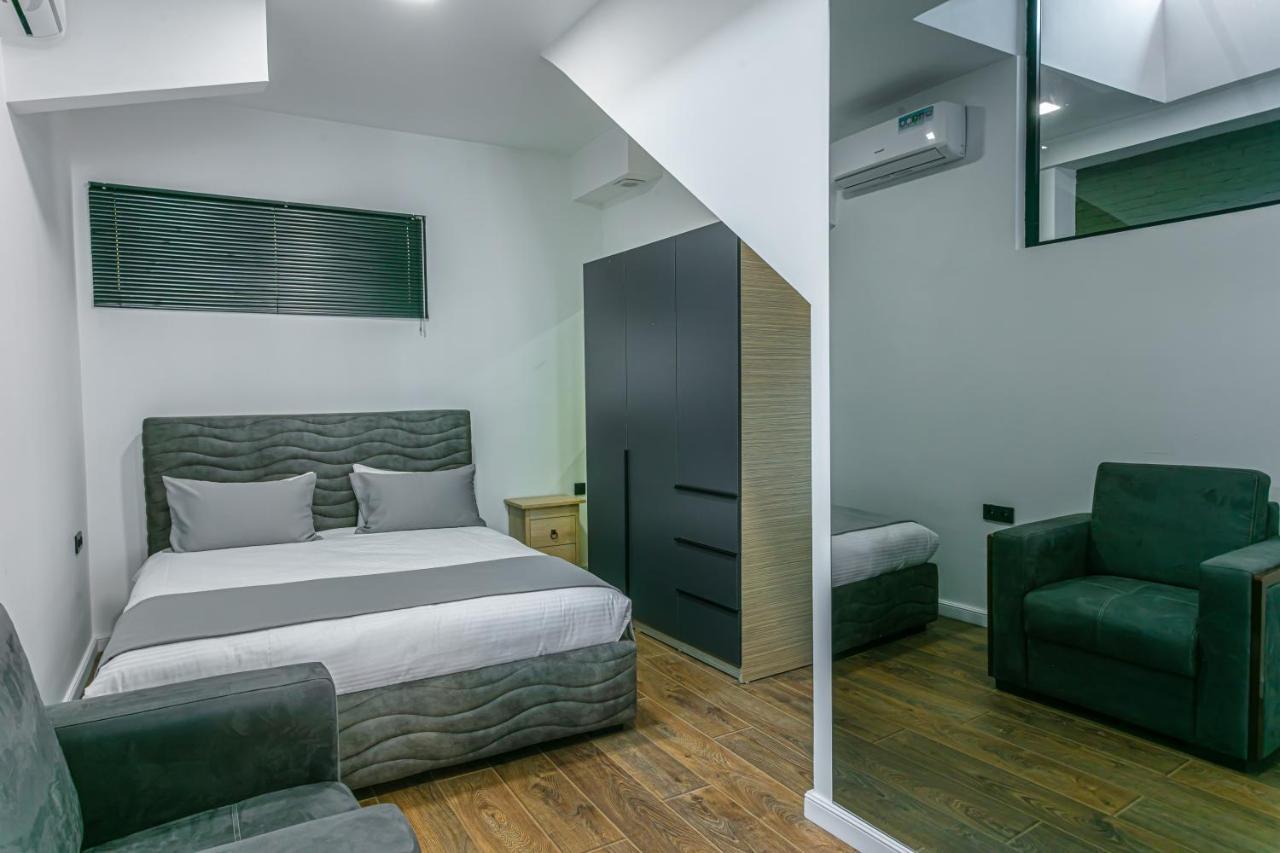 Luxe Apartment In Center Єреван Екстер'єр фото