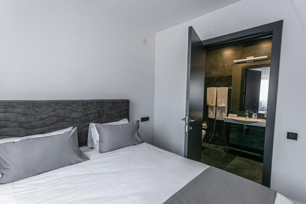 Luxe Apartment In Center Єреван Екстер'єр фото