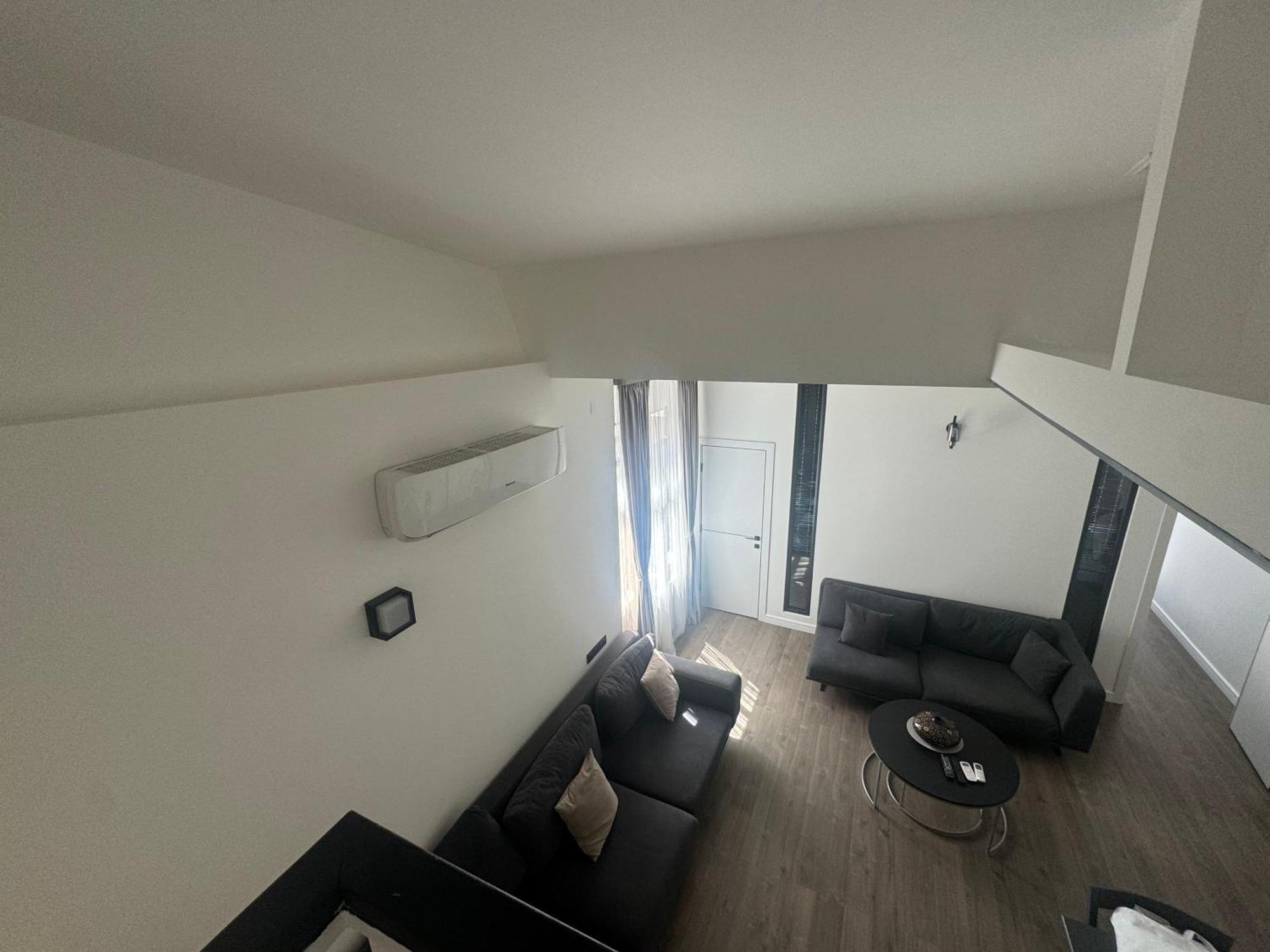 Luxe Apartment In Center Єреван Екстер'єр фото
